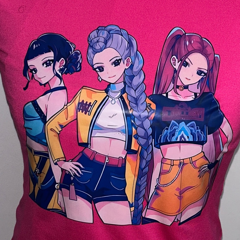 Huntrix Pink Graphic Kids Tee